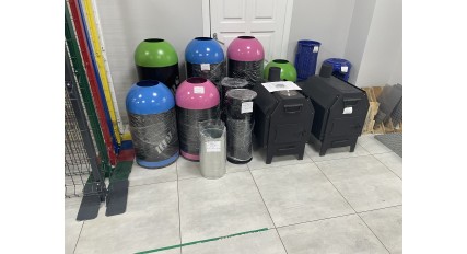 Поповнення урн для смiття та буржуйки