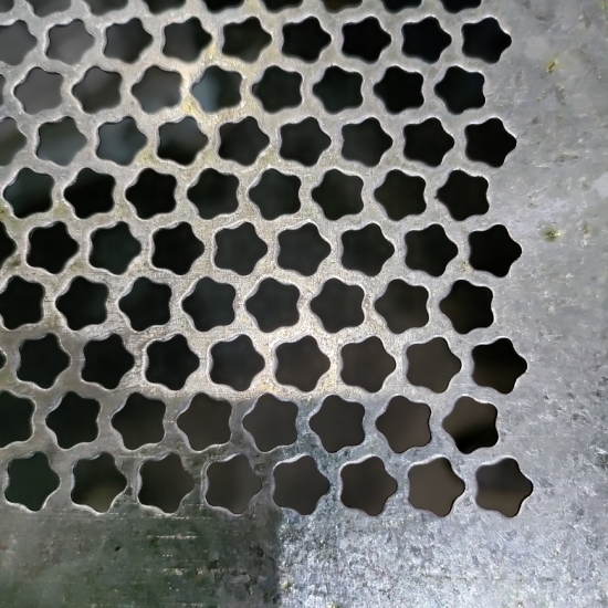 Перфолист плоский Ромашка Sond-(11) 7–10 (1000x2000)–1 оц 08кп