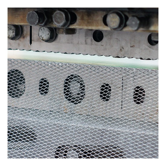 Сітка з листа просічно-витяжна Sv 3,2x13,4x0,8 рулон (1000x6700)-0,5 оц 08кп