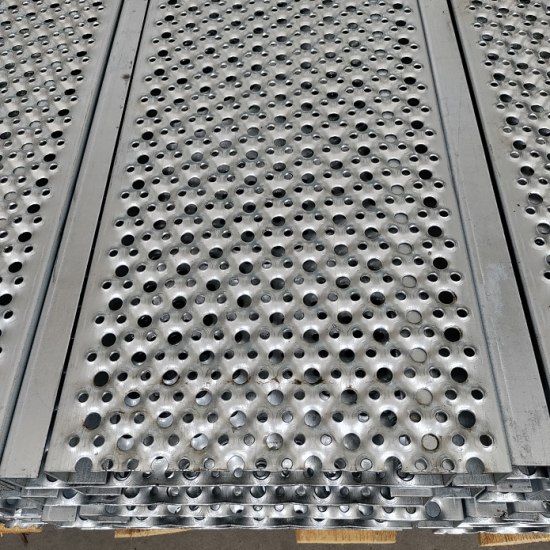 Настил просечно-профилированный RUND–250/40 (40x250x1000)–2 х/к 08кп без креп.отв. без покрытия