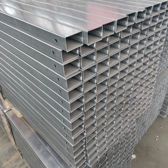 Столб ограждения на анкер Дуос-С 36х56–H1,03 (1100)–1,5 оц 08кп ППл RAL 7016